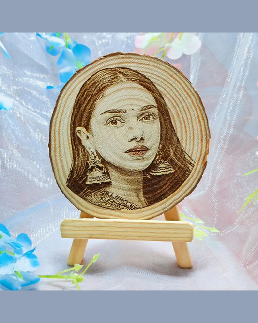 Circular Wooden Engraved Slice (5 to 6 Inches)
