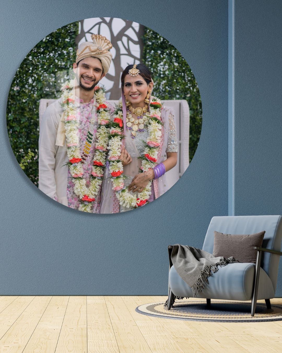 Best Valentine Day Gift : Circular Acrylic Glass Photo