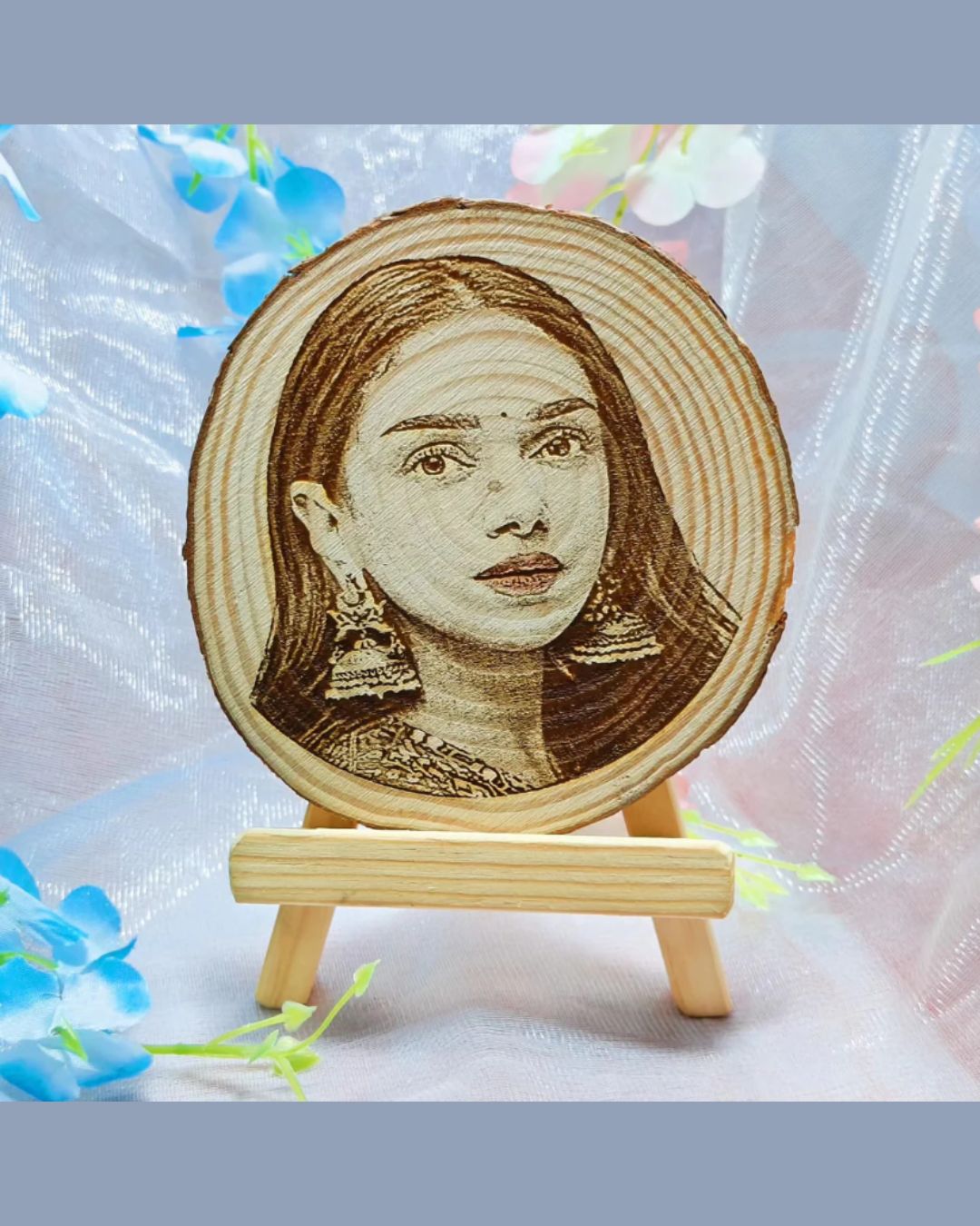 Circular Wooden Engraved Slice (5 to 6 Inches) The Modern Art